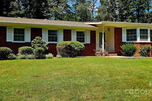 39 Ferncliff Dr, Asheville, NC 28805 - Photo 1