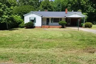 8000 Chapman St, Charlotte, NC 28216 - Photo 1