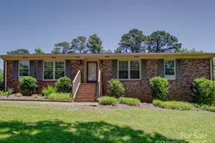 1830 Huntington Pl, Rock Hill, SC 29732 - Photo 1