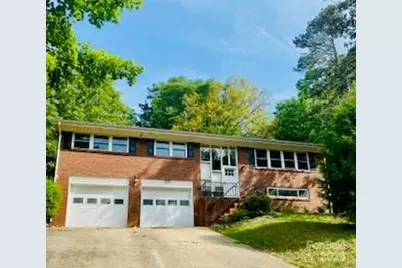 1525 16th Avenue Circle NW, Hickory, NC 28601 - Photo 1