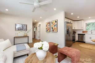 1152 Penrose Ln, Charlotte, NC 28217 - Photo 1