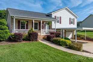 10 Hunters Ridge Ct, Granite Falls, NC 28630 - Photo 1