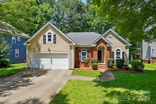 4612 Saxonbury Way, Charlotte, NC 28269 - Photo 1