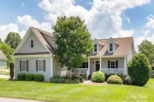 16 Hollyhock Ct, Flat Rock, NC 28731 - Photo 1