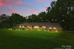 1081 Long Dr, Newton, NC 28658 - Photo 1