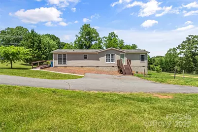 1730 Woodbend Lane, Conover, NC 28613 - Photo 1