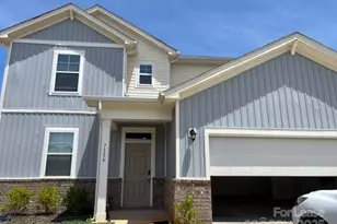 7136 Maple Run Cir, Charlotte, NC 28215 - Photo 1