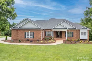 182 Kensington Dr, Forest City, NC 28043 - Photo 1