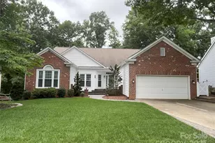 5929 Waterelm Ln, Charlotte, NC 28269 - Photo 1