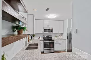 3308 Selwyn Farms Ln, Charlotte, NC 28209 - Photo 1