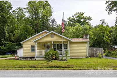 2600 Haywood Road, Hendersonville, NC 28791 - Photo 1