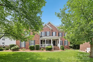 11103 Fountaingrove Dr, Charlotte, NC 28262 - Photo 1