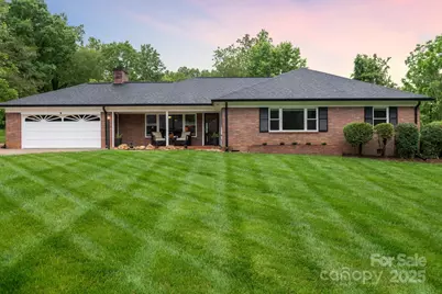 306 Tremont Park Circle SE, Lenoir, NC 28645 - Photo 1