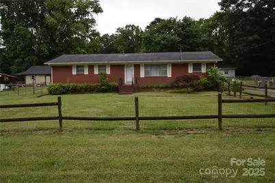 908 Ravendale Drive, Charlotte, NC 28216 - Photo 1