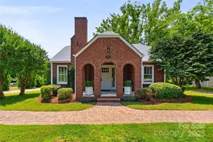 1302 E Rutherford St, Landrum, SC 29356 - Photo 1