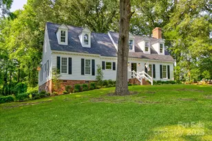 325 Chapman St, Chesterfield, SC 29709 - Photo 1