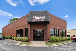 107 Overhill Dr, Mooresville, NC 28117 - Photo 1