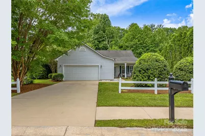 173 Cambridge Drive, Brevard, NC 28712 - Photo 1