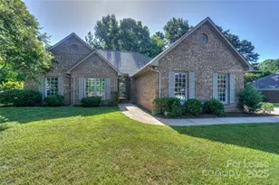 840 Emerson Dr, Mooresville, NC 28115 - Photo 1