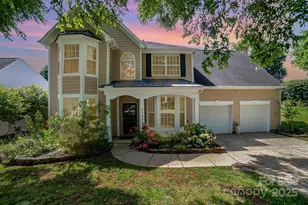 11802 Fox Glen Rd, Charlotte, NC 28269 - Photo 1