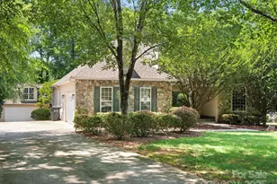 10300 Crestwood Dr, Charlotte, NC 28277 - Photo 1