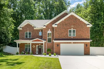8418 Knollwood Circle, Charlotte, NC 28213 - Photo 1