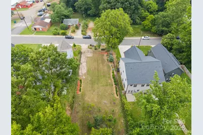 829 Holland Avenue, Charlotte, NC 28206 - Photo 1
