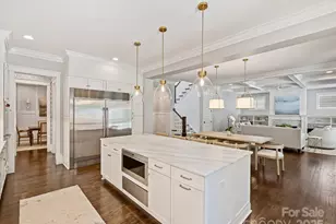 431 Wonderwood Dr, Charlotte, NC 28211 - Photo 1