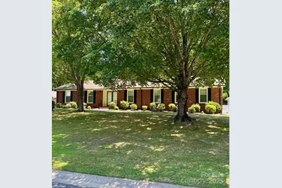 8616 Fallsdale Drive, Charlotte, NC 28214 - Photo 1