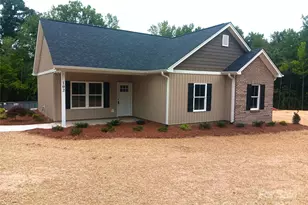 102 Lakeside Dr, Grover, NC 28073 - Photo 1