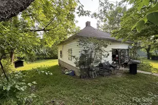 410 Whitmire St, Brevard, NC 28712 - Photo 1