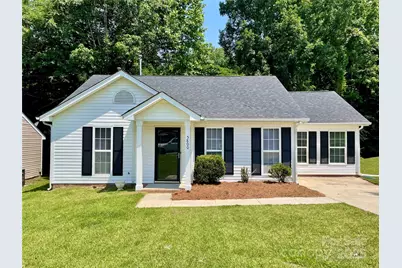 5800 Silver Eagle Drive, Charlotte, NC 28214 - Photo 1