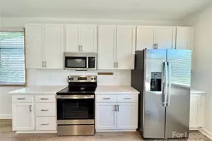 1115 Seigle Ave, Charlotte, NC 28205 - Photo 1