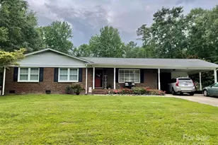 218 Hardin Cir, Grover, NC 28073 - Photo 1