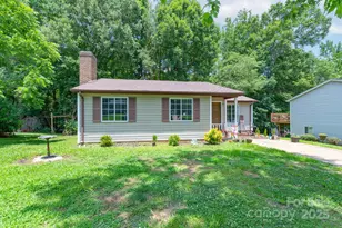 8019 Walnut Creek Ln, Charlotte, NC 28227 - Photo 1