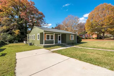 221 Magnolia Street, Statesville, NC 28625 - Photo 1