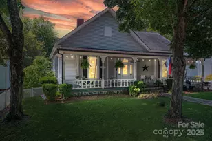 622 E Pine St, Lincolnton, NC 28092 - Photo 1