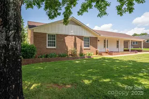 1613 Spangler Dr, Shelby, NC 28150 - Photo 1