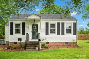 206 Charlotte St, York, SC 29745 - Photo 1