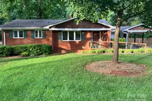 3230 Campbell Dr, Charlotte, NC 28205 - Photo 1