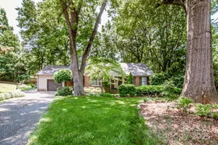 928 Tally Ho Ct, Charlotte, NC 28212 - Photo 1