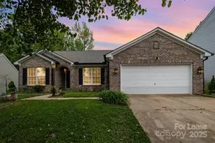 8424 Angwin Pl, Charlotte, NC 28262 - Photo 1