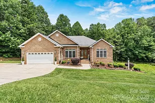 1616 Indian Springs Dr NW, Conover, NC 28613 - Photo 1