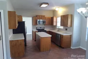 7334 Reynard Ln, Charlotte, NC 28215 - Photo 1