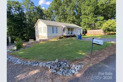 5570 George Henry Drive, Hickory, NC 28602 - Photo 1