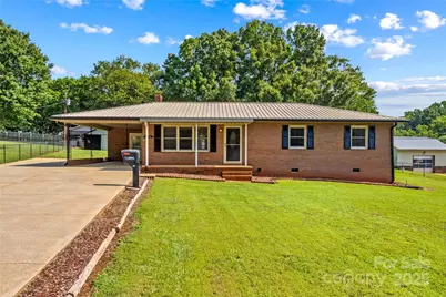 124 Island Park Lane, Statesville, NC 28625 - Photo 1