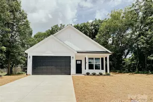 118 3rd Ave NW, Conover, NC 28613 - Photo 1