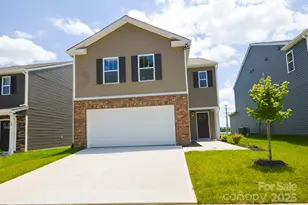 40 Lillian Ln, Hendersonville, NC 28792 - Photo 1