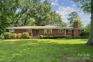 2500 Kendrick Dr, Charlotte, NC 28214 - Photo 1