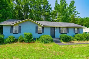 1035 Chesterfield Hwy, Cheraw, SC 29520 - Photo 1